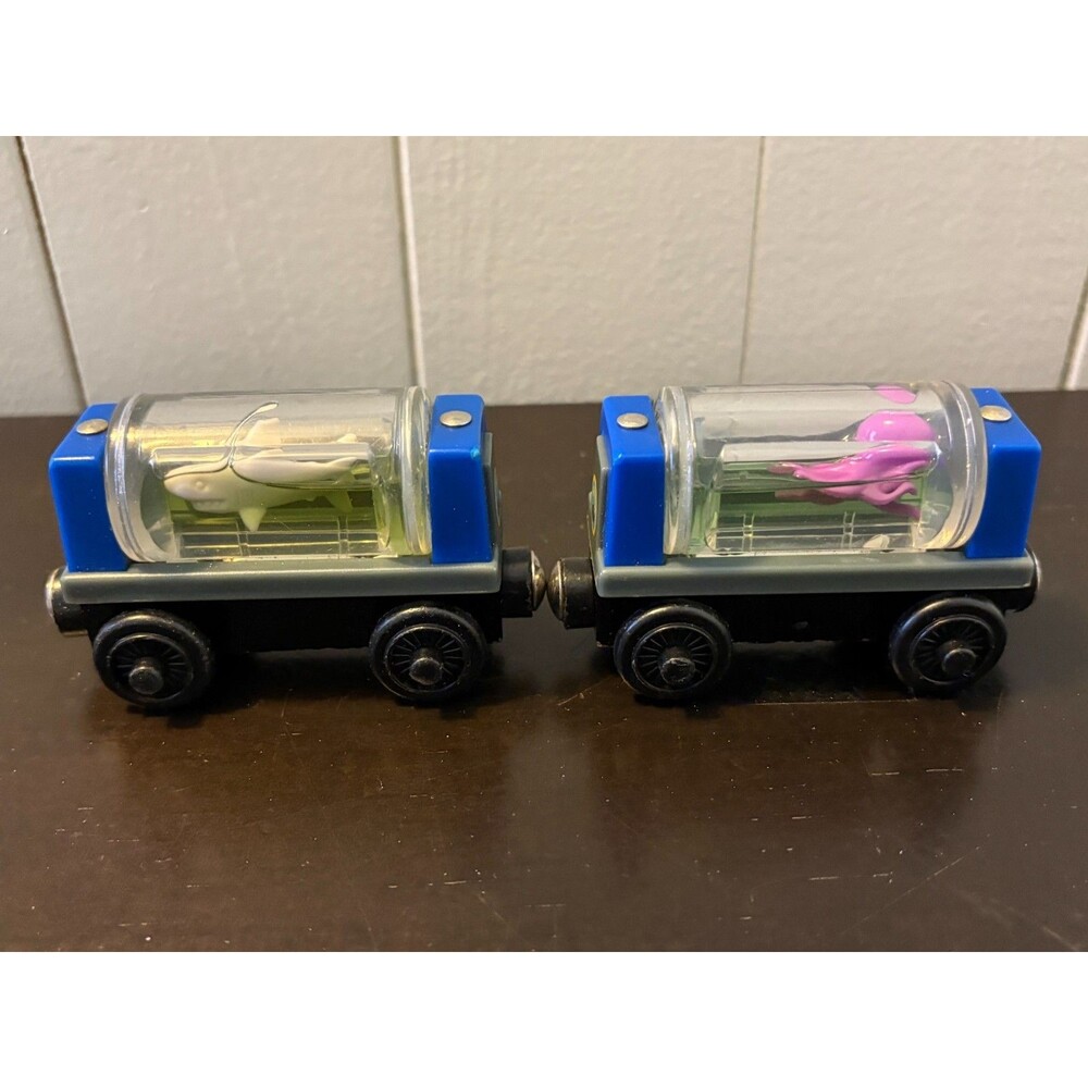 2003 Thomas & Friends Wooden Railway Aquarium Cars Shark & Squid